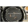 Image 3 : BROIL KING KEG 5000, CHARCOAL CONVECTION STYLE COOKING. AUTHENTIC SMOKED FLAVOR. W/ COVER