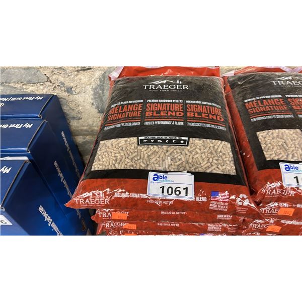 10 BAGS TRAEGER SIGNATURE BLEND SMOKING PELLETS