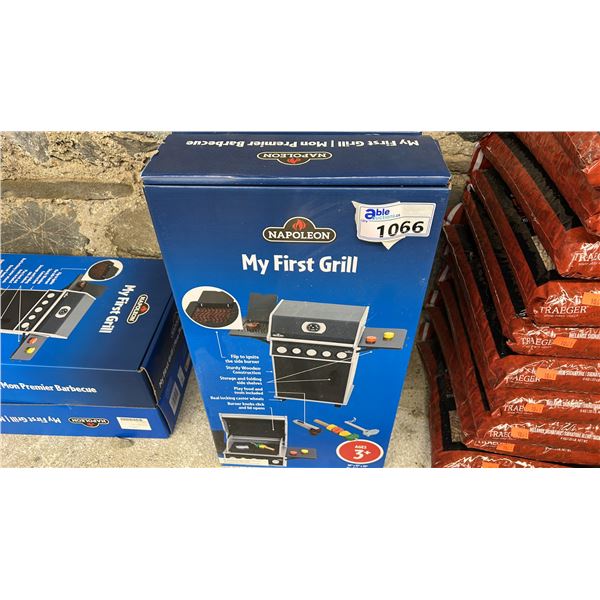 NAPOLEON MY FIRST GRILL, KIDS PLAY BBQ