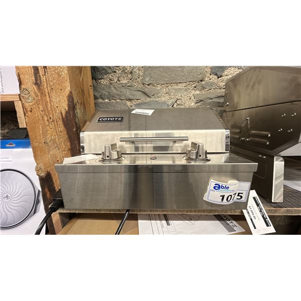 COYOTE ELECTRIC 112 VOLT SINGLE BURNER BBQ. W/ UTENSIL KIT, GROUND FAULT PLUG MODEL C1EL120SM