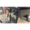Image 9 : TRAEGER PRO PELLET GRILL. MODEL TFB89BLFC. 55" OVERALL LENGTH W/ COVER
