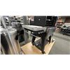 Image 6 : MASTERBUILT 800 GRAVITY SERIES XT DIGITAL CHARCOAL GRIDDLE, GRILL AND SMOKER.