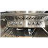 Image 8 : NAPOLEON PRESTIGE PRO 500 NATURAL GAS GRILL. INFRARED SIDE BURNER. ROTISSERIE. 6 BURNER