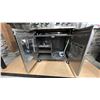 Image 9 : NAPOLEON PRESTIGE PRO 500 NATURAL GAS GRILL. INFRARED SIDE BURNER. ROTISSERIE. 6 BURNER