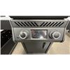 Image 3 : NAPOLEON ROUGE EQ 365 CONNECTED ELECTRIC GRILL. 240 VOLT. DIGITAL COLOUR SCREEN