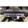 Image 6 : NAPOLEON PHANTOM PRESTIGE 500 NATURAL GAS GRILL. INFRARED SIDE BURNER. LED NIGHT LIGHT KNOBS