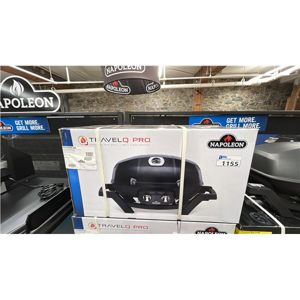 NAPOLEON NATURAL GAS TRAVELQ PRO 285 PORTABLE GRILL. MODEL PRO285N-BK. IN BOX