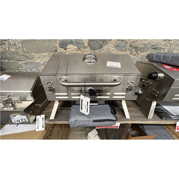 JACKSON GRILLS VERSA PORTABLE SERIES JVS100 WITH COVER. PROPANE. $840 RETAIL