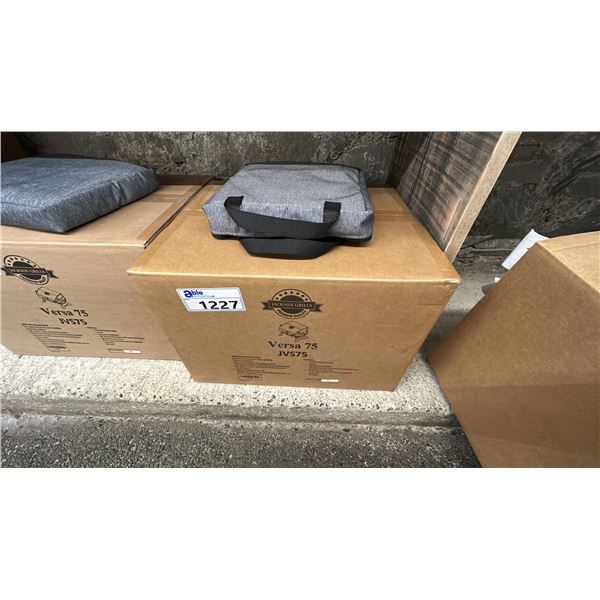 JACKSON GRILLS VERSA PORTABLE SERIES MODEL JVS75. INCLUDES COVER. PROPANE. FOLDING LEGS.