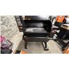 Image 5 : TRAEGER PRO 780 SMOKER GRILL. MODEL TFB78GLEC.  ELECTRIC. TEMP PROBE.