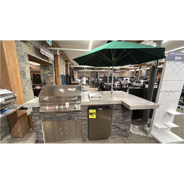 BULL OUTDOOR PRODUCTS. NATURAL GAS GRILLING ISLAND COMPONENTS. BULL 32" WIDE 4 BURNER GRILL.