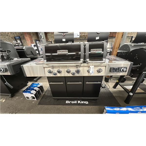 BROIL KING REGAL Q 690 PRO IR NATURAL GAS BBQ WITH DUAL SIDES, DUAL ROTISSERIES. HEAVY AND THICK