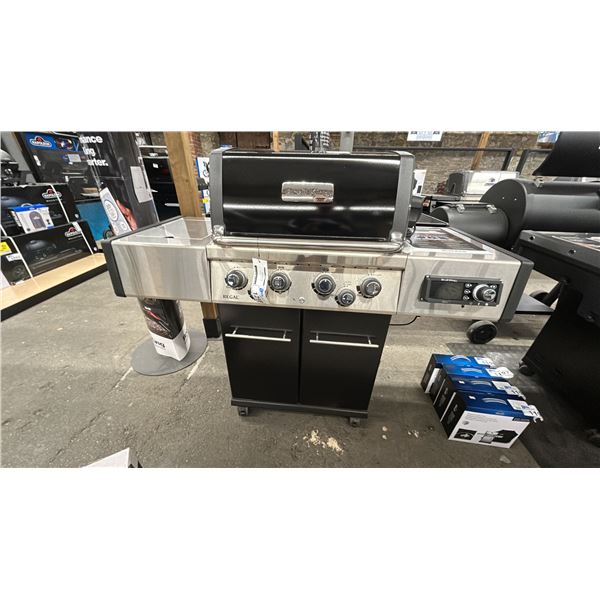 BROIL KING REGAL Q 490 PRO IR NATURAL GAS BBQ. HAS IQUE AUTO-PILOT. COMES WITH COVER