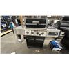 Image 1 : BROIL KING REGAL Q 490 PRO IR NATURAL GAS BBQ. HAS IQUE AUTO-PILOT. COMES WITH COVER