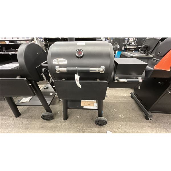 BROIL KING SMOKE REGAL OFFSET 400. MADE FOR THE ASPIRING PITMASTER. HEAVY CAST IRON GRIDS,