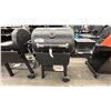 Image 1 : BROIL KING SMOKE REGAL OFFSET 400. MADE FOR THE ASPIRING PITMASTER. HEAVY CAST IRON GRIDS,
