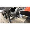 Image 6 : BROIL KING SMOKE REGAL OFFSET 400. MADE FOR THE ASPIRING PITMASTER. HEAVY CAST IRON GRIDS,