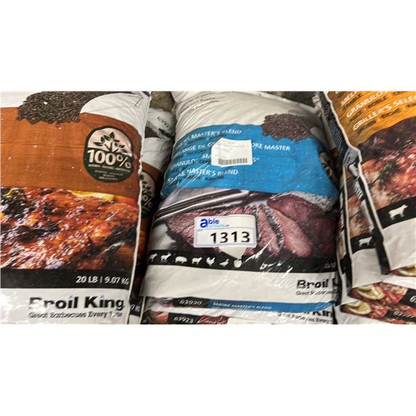 17 BAGS ASSORTED BROIL KING PREMIUM GRILL PELLETS. HICKORY, MESQUITE, SMOKEMASTERS BLEND, APPLE,