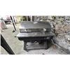 Image 1 : BULL RECTEQ CHARCOAL GRILL. MISSING MAIN GRILL. USED OUTDOOR UNIT SO REQUIRES CLEANING