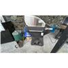 Image 5 : BULL RECTEQ CHARCOAL GRILL. MISSING MAIN GRILL. USED OUTDOOR UNIT SO REQUIRES CLEANING