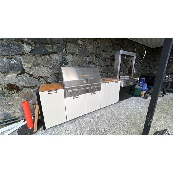 CROWN VERITY OUTDOOR BBQ STATION. 12'4" LONG BUT COULD BE RECONFIGURED. 4' ARGENTINIAN GRILL-WOOD
