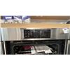 Image 4 : BOSCH 30" CONVECTION WALL OVEN MODEL HBLP454UC. RETAIL $5,460