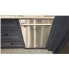 Image 1 : KITCHENAID 44 DBA DISHWASHER WITH PRINTSHIELD FINISH AND 360 MAX JETS THIRD RACK MODEL KDTM404KPS...