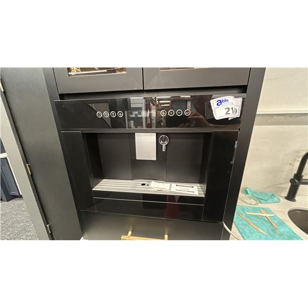 HAIER 24" BUILT-IN COFFEE MAKER 24 700 SERIES BLACK GLASS MODEL F7BC24B1