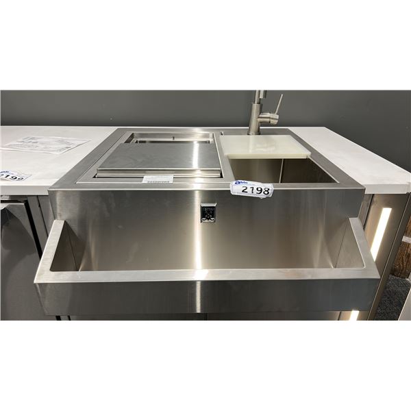 HESTAN OUTDOOR DOUBLE SINK WITH FAUCET. BUILT IN STYLE. 30"
