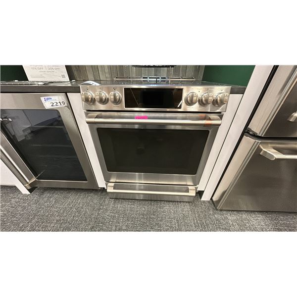 GE CAFE INDUCTION CONVECTION SLIDE IN RANGE. MODEL CCHS900P2MS1. $5,000 RETAIL