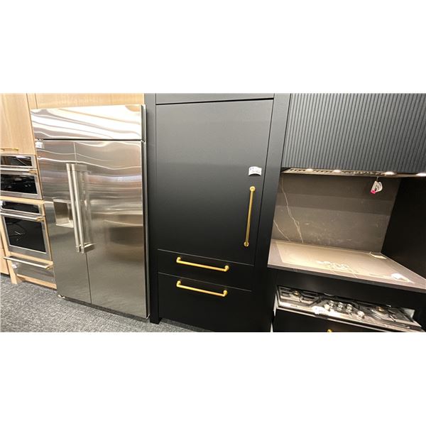 MONOGRAM 36" X 7' PREMIUM INTEGRATED LEFT HINGE FRIDGE. MODEL ZIC363IPVLH RETAIL $22,616