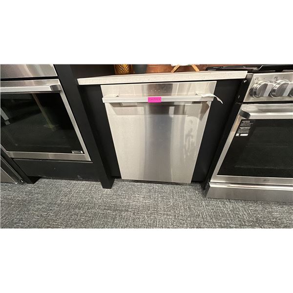 LG STUDIO DISHWASHER. MODEL SDW24S3