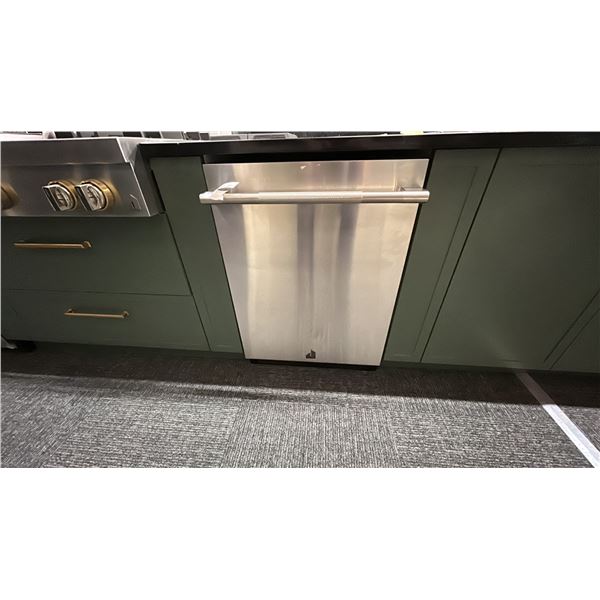 JENNAIR 24" FRIDGE FLUSH INSTALL MODEL JURFR242HL RETAIL $3900