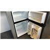 Image 2 : GE DOUBLE DOOR COMPACT FRIDGE MODEL GDE03GLKLB