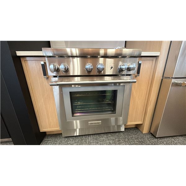 THERMADOR 24" 6 BURNER NATURAL GAS CABINET DEPTH RANGE MODEL PRG304WH RETAIL $9160