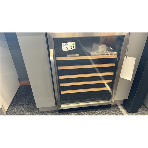 DANBY 5.7 CU FT 24" BUILT IN WINE COOLER MODEL SWC057D1BSS