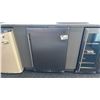 Image 1 : SILHOUETTE 5.5 CU FT 24" BEVERAGE FRIDGE MODEL DAR055D1BSSPRO