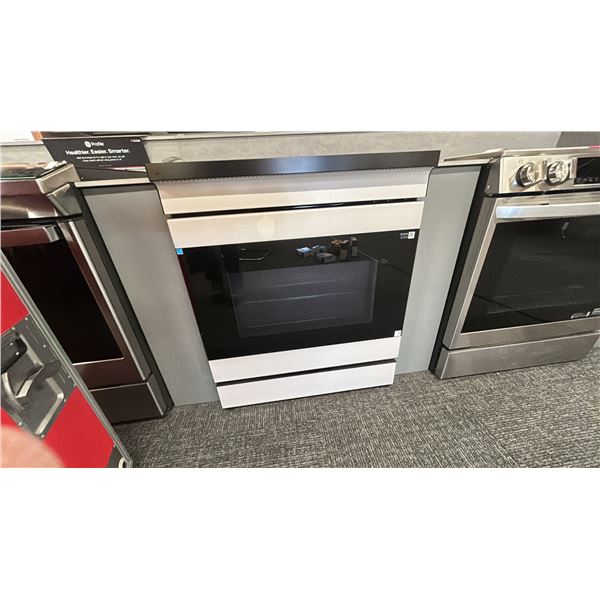 SAMSUNG INDUCTION SLIDE-IN, TRUE CONVECTION, 9-SERIES, AIR FRY. MODEL NS16DB990012AC