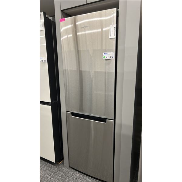 SAMSUNG 10.2 CU FT FRIDGE/FREEZER, 24"W X 67"H. MODEL RB10FSR4ESR/AA