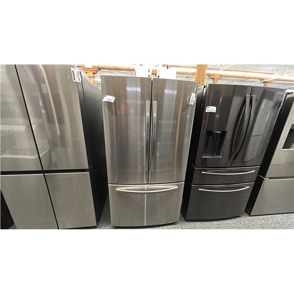 SAMSUNG 28.2 CU FT. 36"W X 70H. ALL AROUND. MODEL RF28P5A01XR/AA