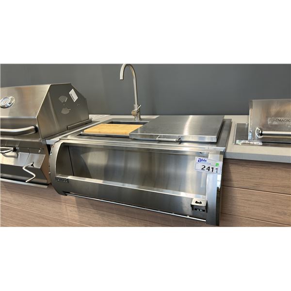 FIREMAGIC BUILT IN STYLE 35"W BEVERAGE BUTLER. STAINLESS DOUBLE SINK, CUTTING BOARD, INSULATED LID,