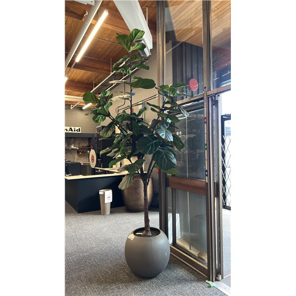 SUNPAN FURNITURE 10' FAUX TREE IN POT
