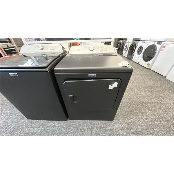 MAYTAG DRYER WITH PET PRO OPTION MODEL YMED6500MBK SN MD1302782