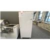 Image 1 : DANBY 30" X 67" UPRIGHT FRIDGE
