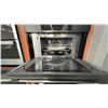 Image 2 : BOSCH CONBINATION OVEN WITH SPEED OVEN AND MICROWAVE. MODEL HBL8743UC