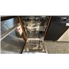 Image 2 : MAYTAG 24: BUILT-IN DISHWASHER. MODEL MDB4949XKW SERIAL SC5001127