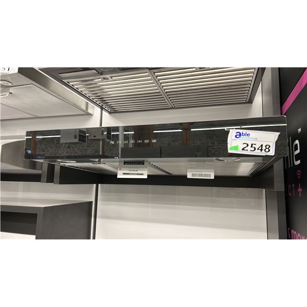 BEST ISPIRA UNDERCABINET ES 30 500 CFM. MODEL UCB3130SBB