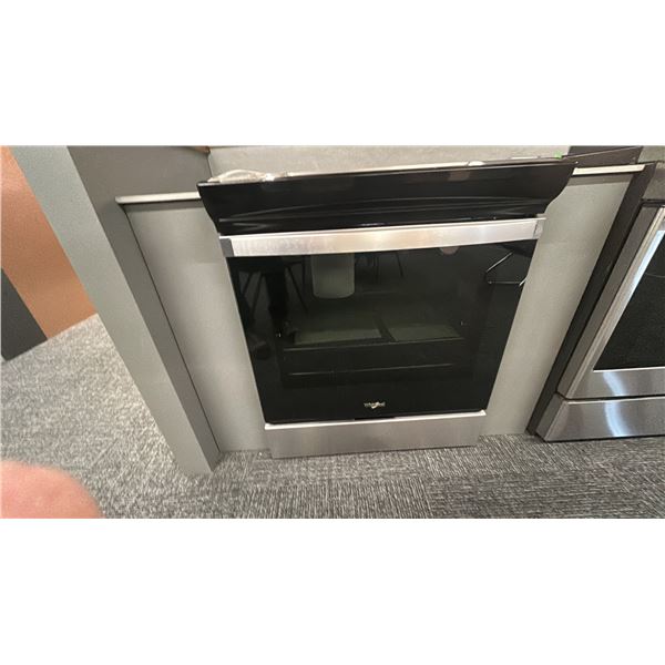 WHIRLPOOL 30" INDUCTION RANGE WITH NO PREHEAT, AIR FRY. MODEL WS1X5030RZ SERIAL RD0810744