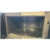 Image 2 : LG 2 CU FT COUNTERTOP MICROWAVE MODEL MSER2090D