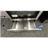 Image 4 : BLOMBERG 30" FULL DEPTH SLIDE IN RANGE MODEL BGR30522CSS RETAIL $3800